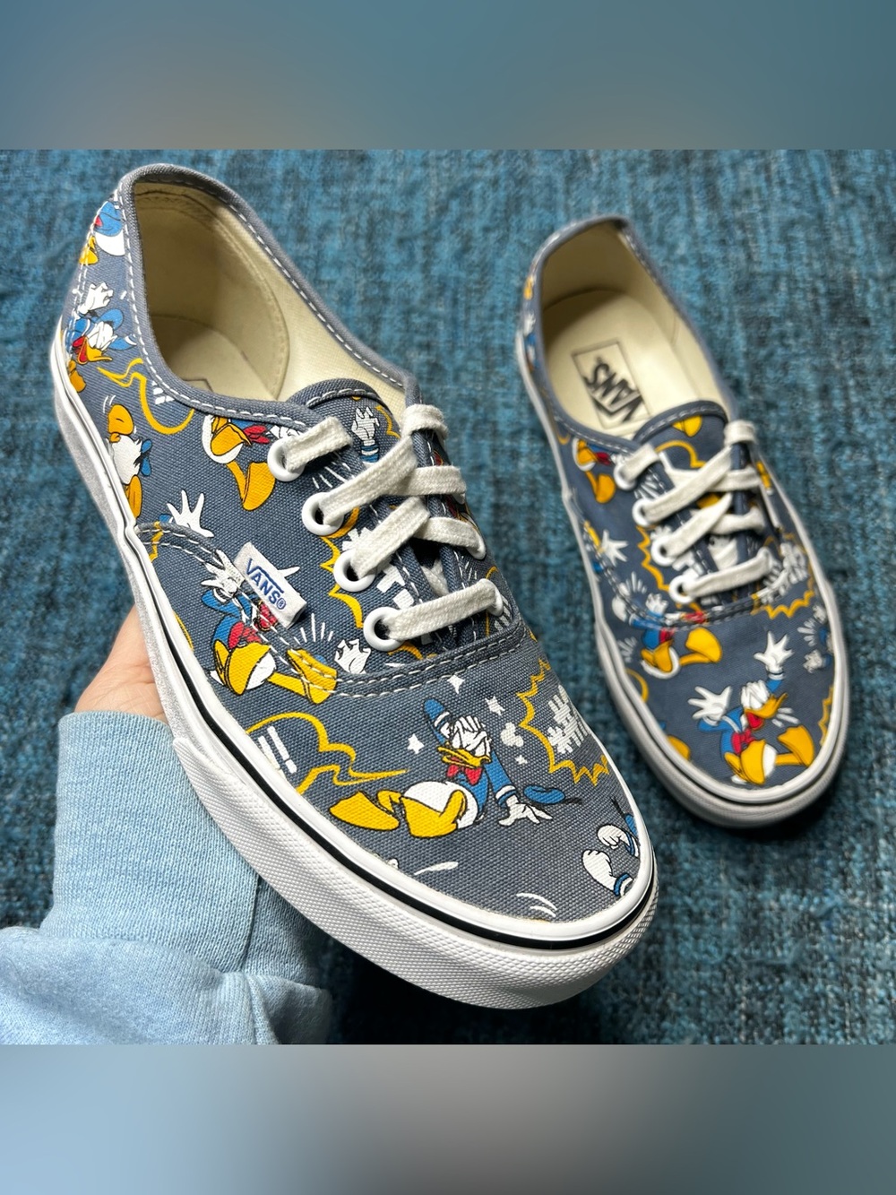 RARE Vans x Disney Donald Duck Authentic Sneakers Limited Edition Women's 6.5